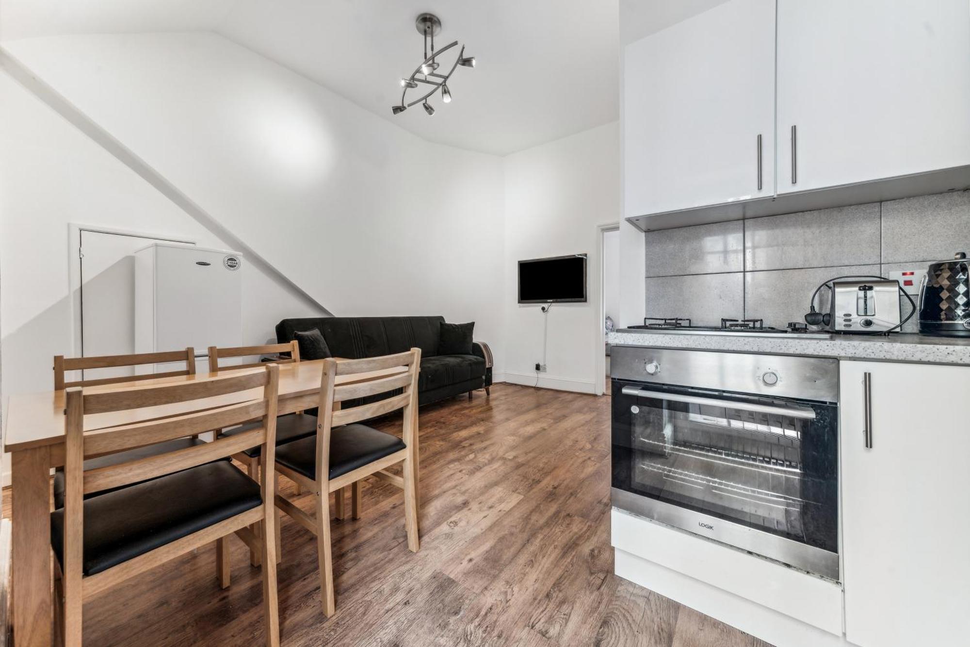 Cozy Wimbledon Apartment Londra Dış mekan fotoğraf